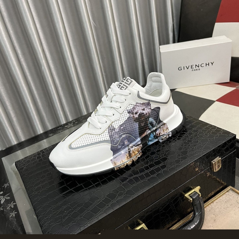 Givenchy Sneakers